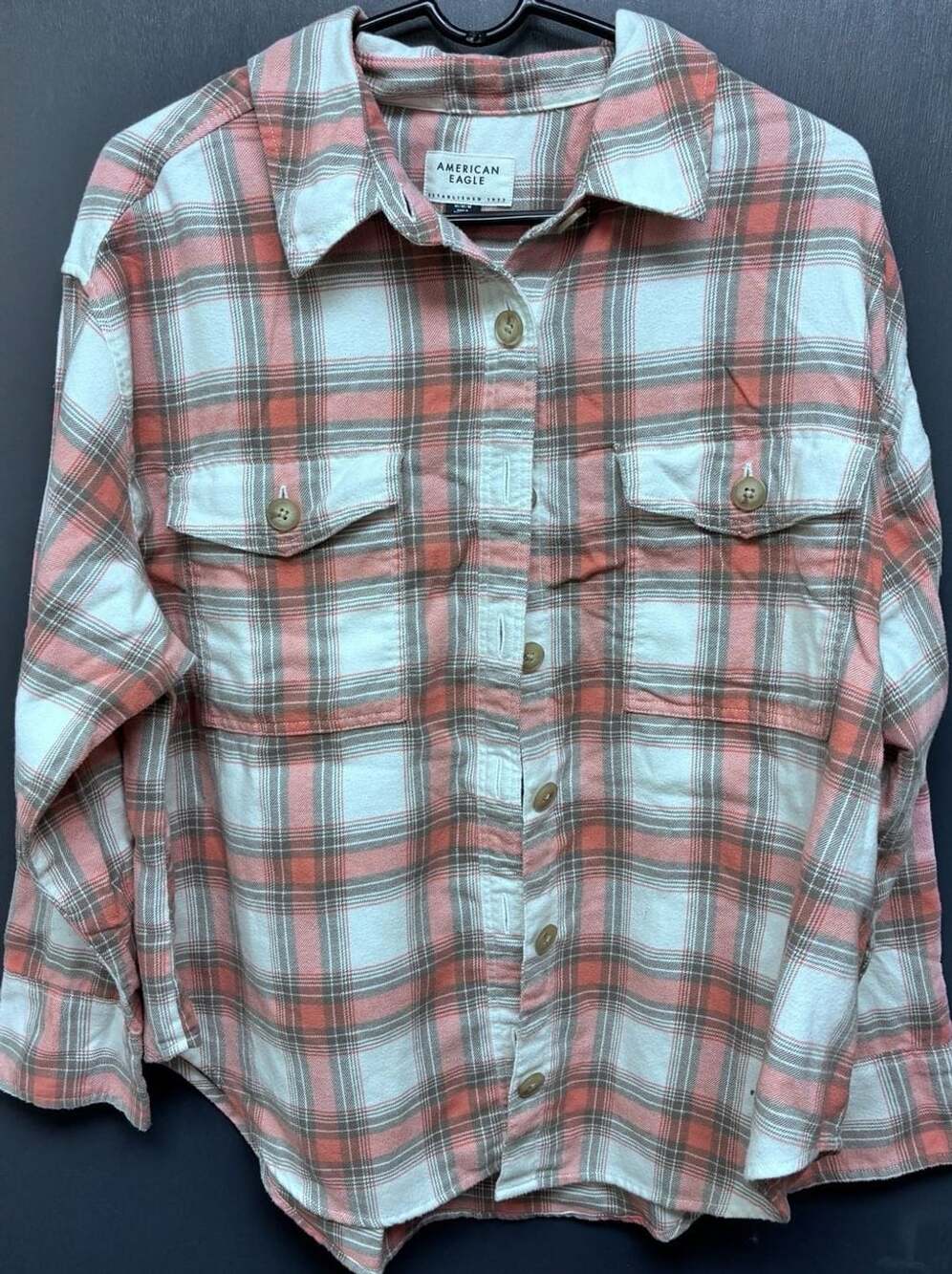 American Eagle Plaid Flannel Shirt Size M Pink White Button Down